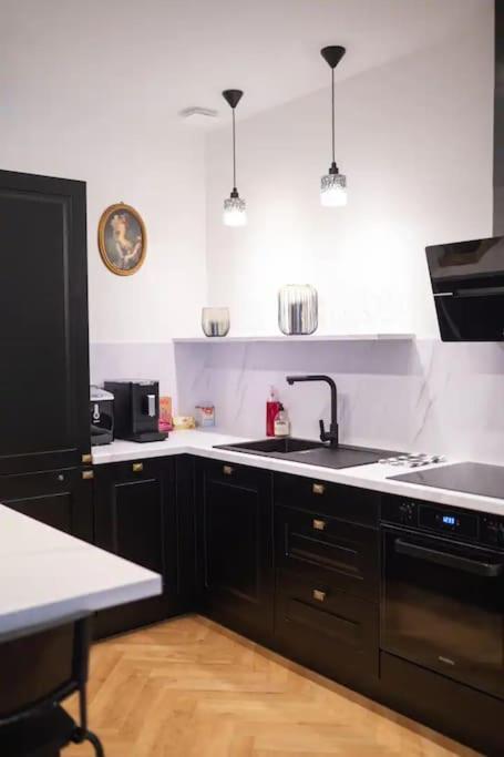 E Fauvette Appartement De Standing Avec Terrasse Επερνέ Εξωτερικό φωτογραφία