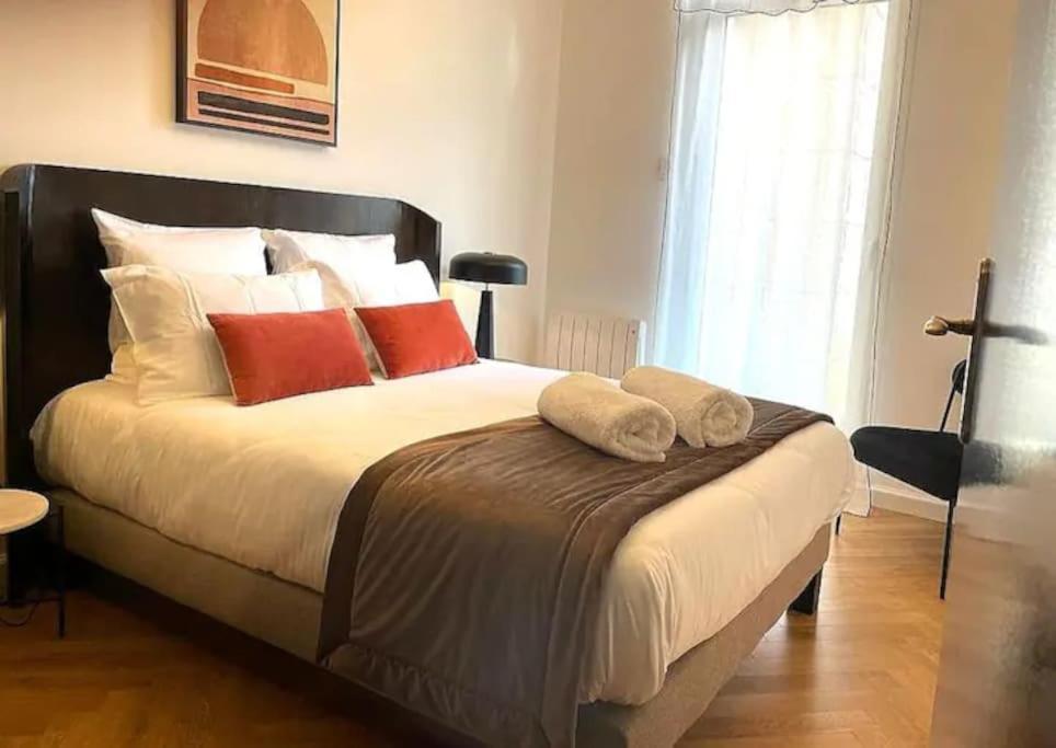 E Fauvette Appartement De Standing Avec Terrasse Επερνέ Εξωτερικό φωτογραφία